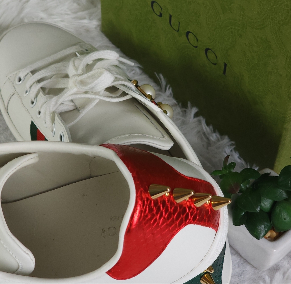 Gucci Spiked Women's Sneakers - Picture 4 of 11